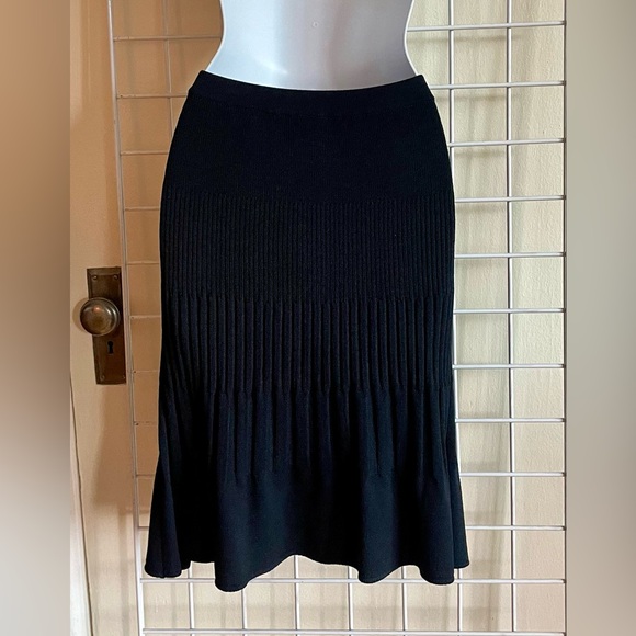 St. John Black Trumpet Hem Knit Skirt - Picture 2 of 4